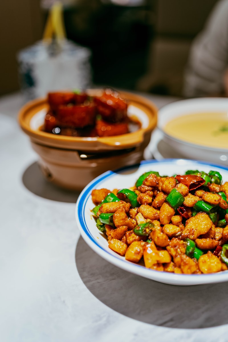 真实授权图库素材中的川味鸡丁菜肴